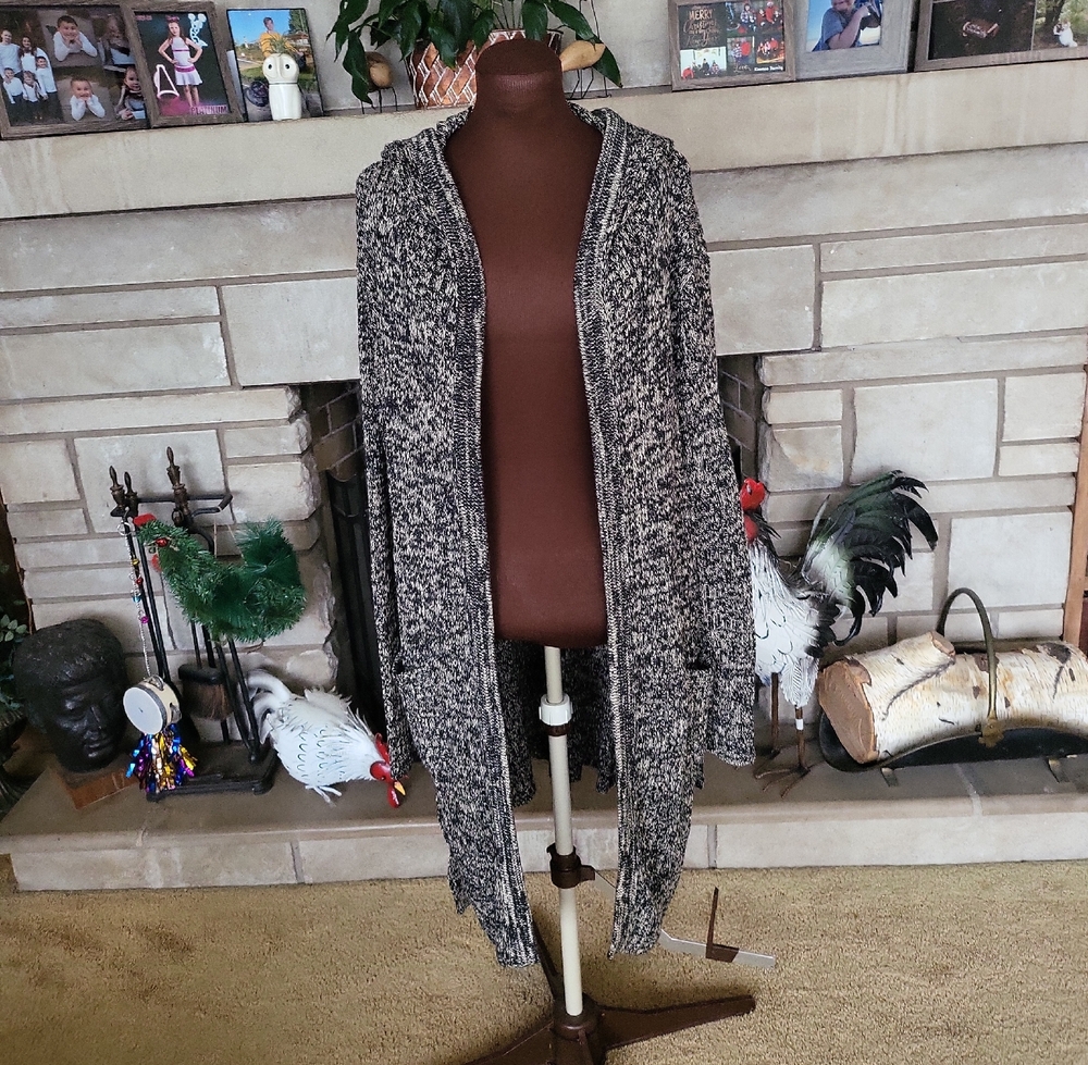 Cozy Knit Hooded Sweater - Black and White